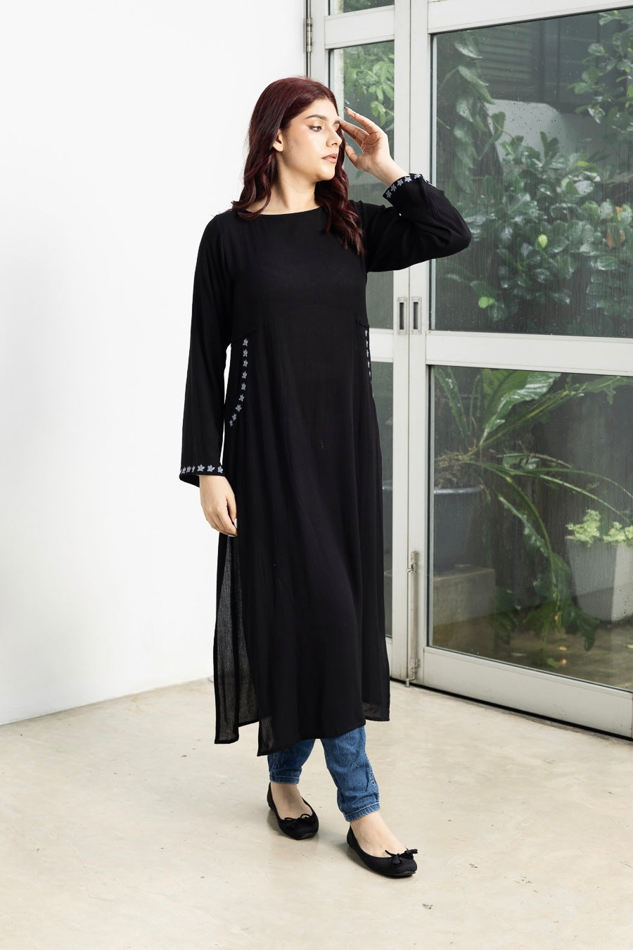 Midi Embroidered black top