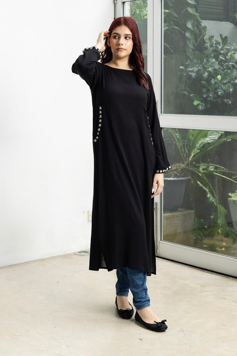 Midi Embroidered black top