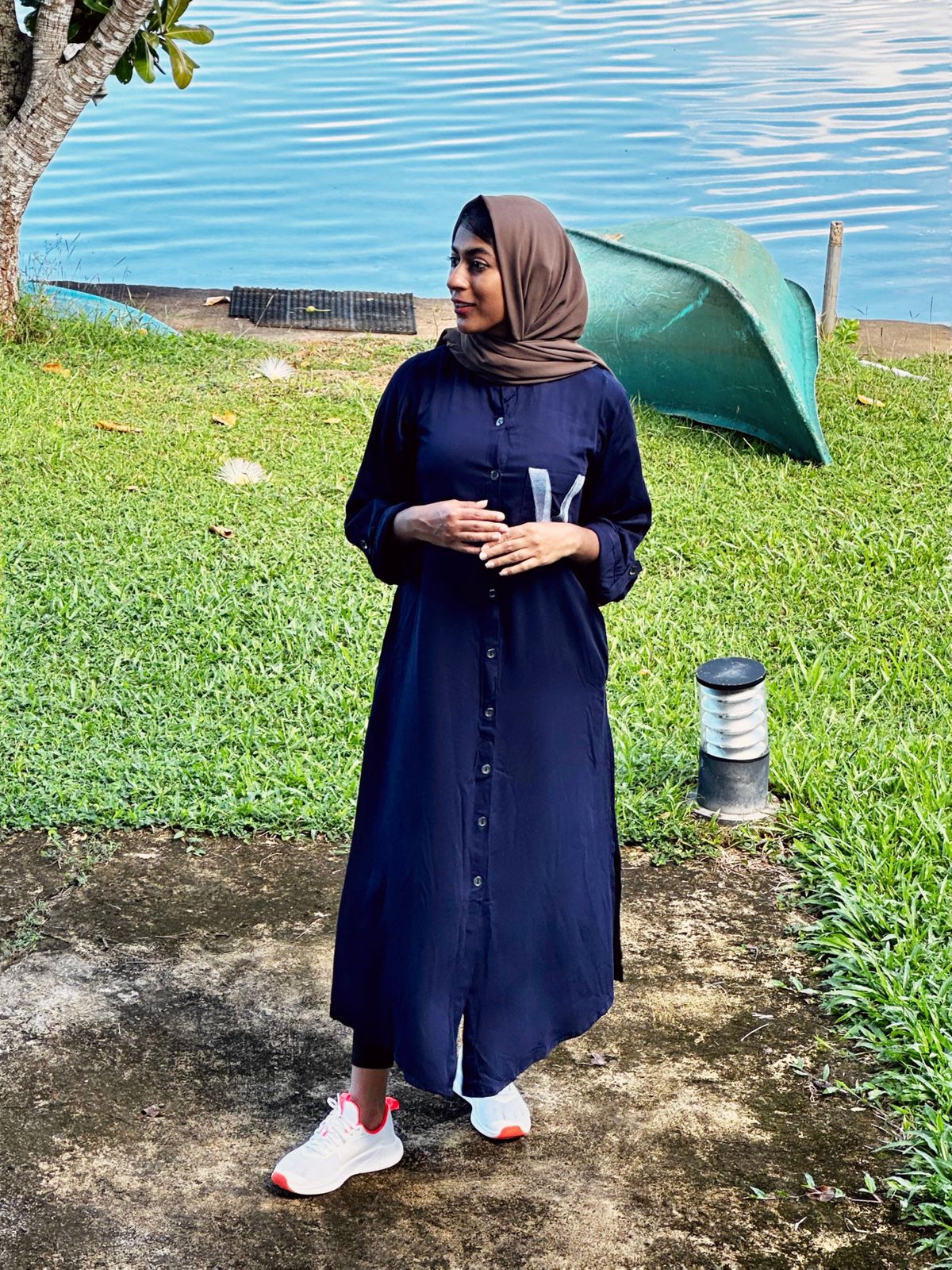 Long shirt top with pocket emb. details in Navy blue & Fuchsia pink