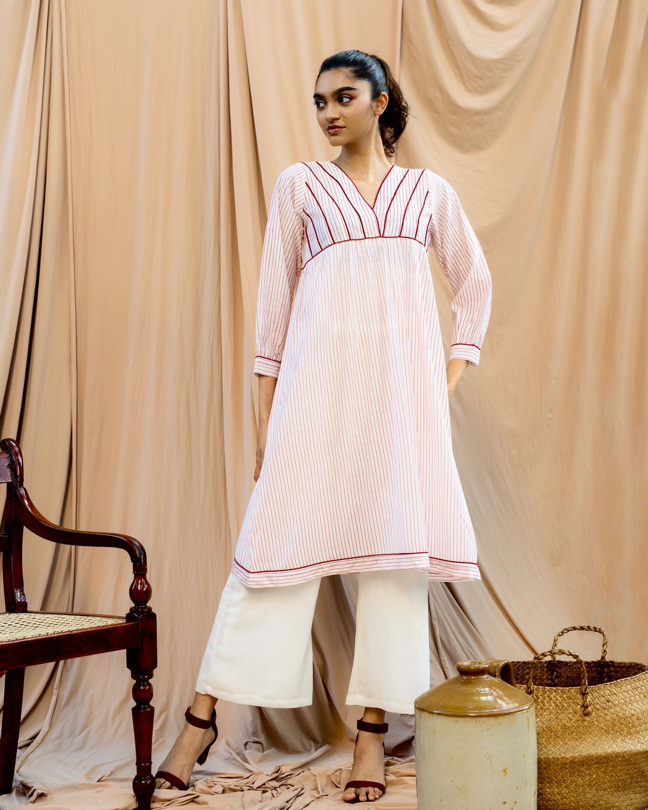 Striped cotton top with red piping details