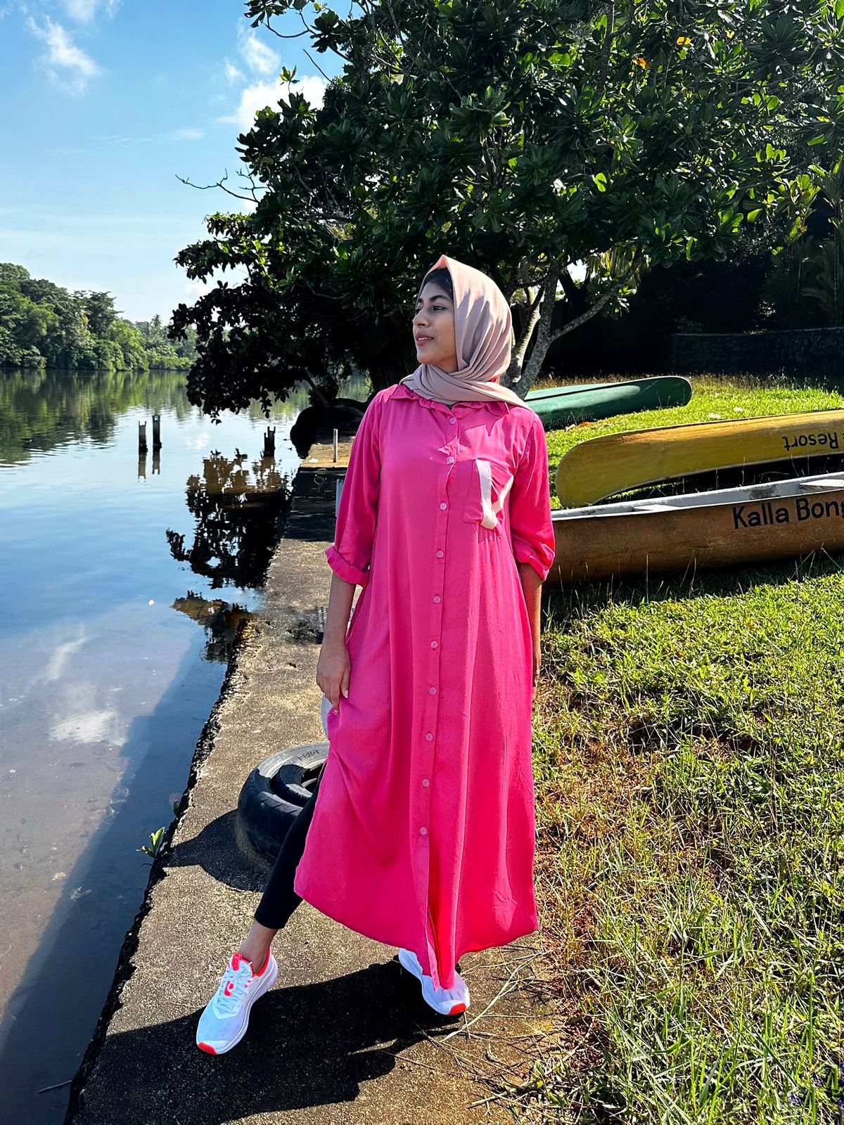 Long shirt top with pocket emb. details in Navy blue & Fuchsia pink