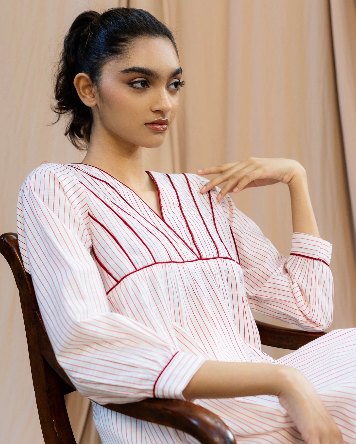 Striped cotton top with red piping details