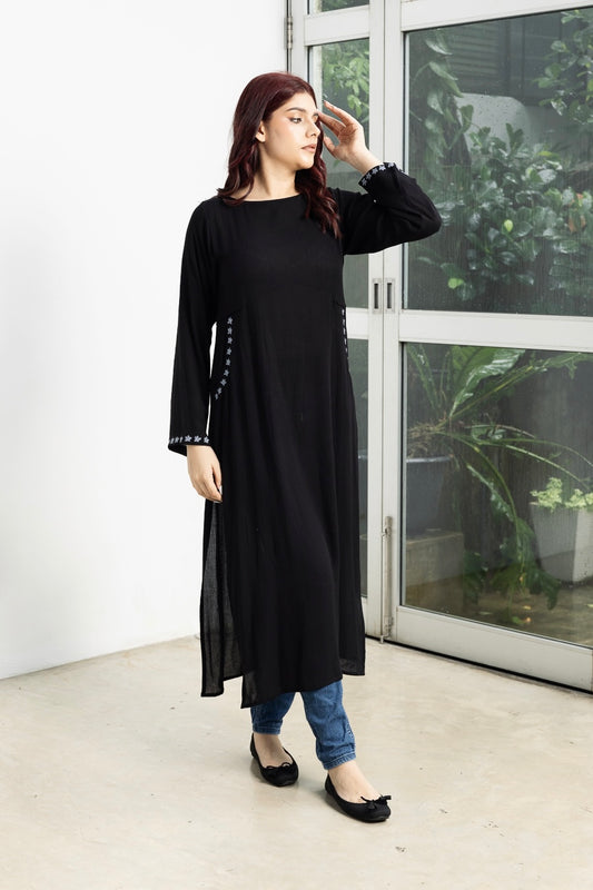Midi Embroidered black top